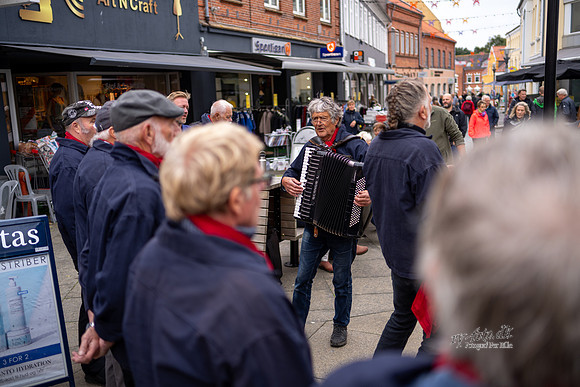 Gågaden, KM24, Lemvig Shantykor synger gamle arbejdssange-web-Fotograf Per Bille-20230824DSC06643