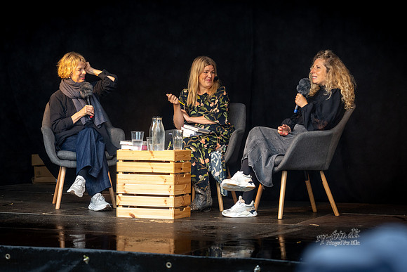 fredag, KM24, Linn Ullmann og Dy Plambeck i samtale – Familien som udspring, traume og drøm-print-Fotograf Per Bille-20230823DSC03769